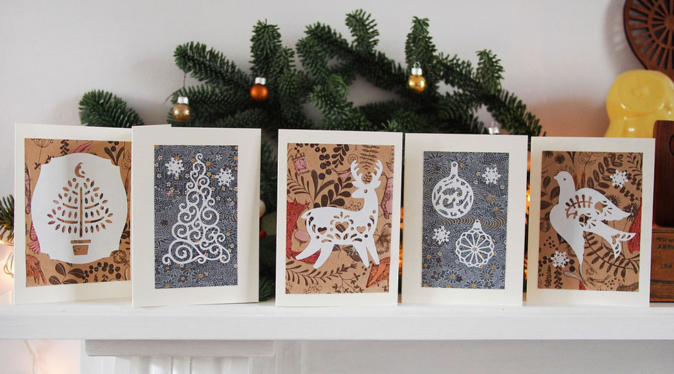 Struggling With DIY Christmas Card Ideas? Here Are 11 To Get You Started