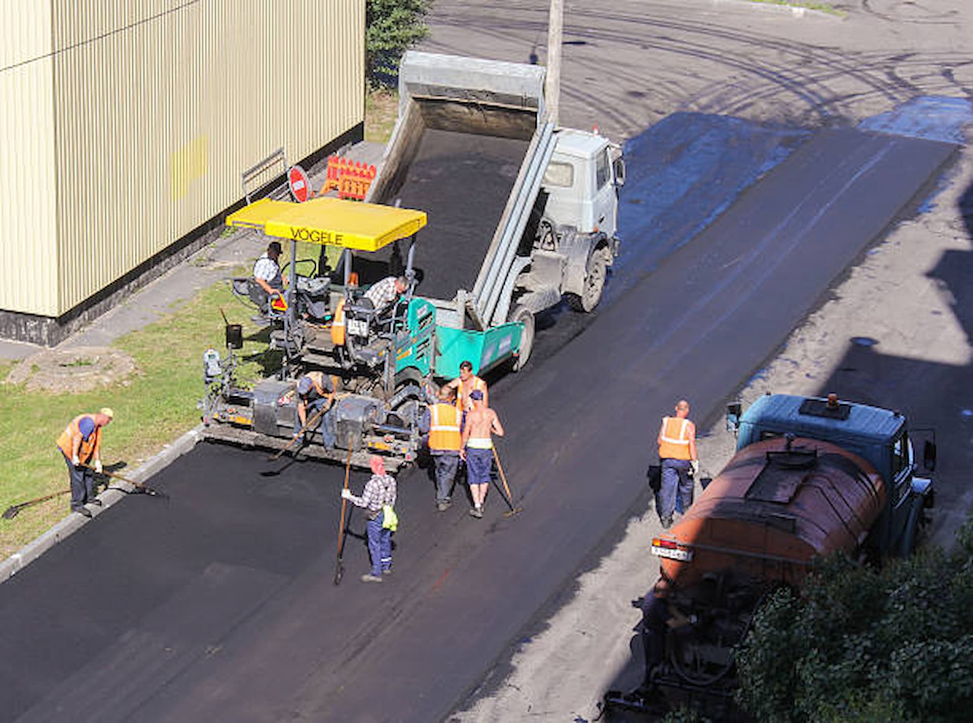 What Are The Benefits Of Tar & Chip Surfacing?